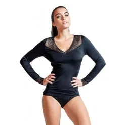 Camiseta Con Encaje, Claire Anaissa