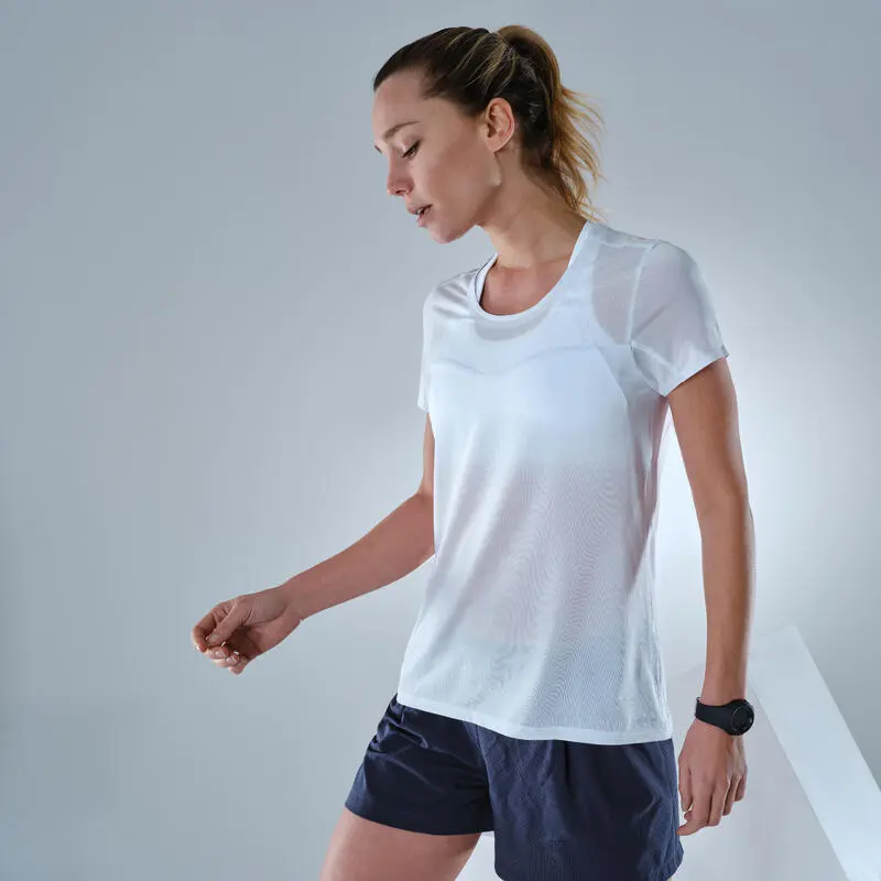 Quechua Camiseta De Montaña Y Trekking Ultraligera Mujer FH500 Gris 5 Quechua Camiseta De Montaña Y Trekking Ultraligera Mujer FH500 Gris - Imagen 3