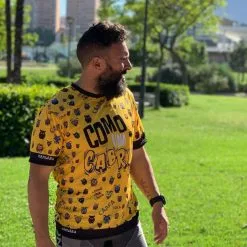 CAMISETA DE RUNNING #COMOUNACABRA Para HOMBRE - KAMUABU Amarilla 110grs -tienda de equipos de fitness camiseta de running comounacabra para hombre kamuabu amarilla 110grs 3