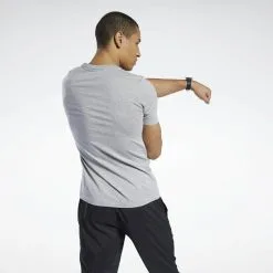 Camiseta Manga Corta Algodón Hombre Reebok Graphic Series Linear Logo Gris -tienda de equipos de fitness camiseta manga corta algodon hombre reebok graphic series linear logo gris 4