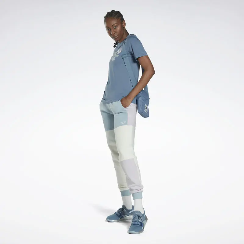 Camiseta Manga Corta Mujer Reebok Identity Floral Azul 5 Camiseta Manga Corta Mujer Reebok Identity Floral Azul - Imagen 3