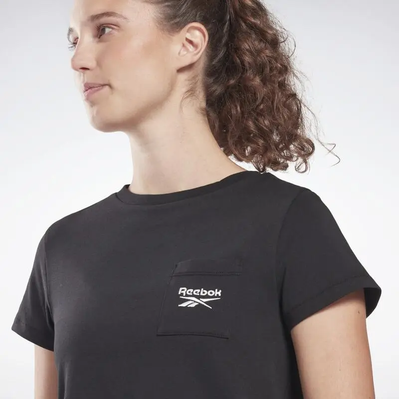 Camiseta Reebok Identity Pocket 7 Camiseta Reebok Identity Pocket - Imagen 5