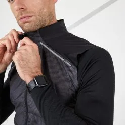 CHALECO RUNNING HOMBRE KIPRUN LIGHT NEGRO -tienda de equipos de fitness chaleco running hombre kiprun light negro 4