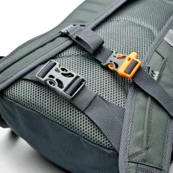 Mochila Trekking Y Senderismo Izas Novax L, Multibolsillos Capacidad 35 Litros -tienda de equipos de fitness mochila trekking y senderismo izas novax l multibolsillos capacidad 35 litros 2