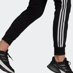 Pantalón Adidas Jogger Mujer Fitness 3 Franjas Negro 11 Pantalón Adidas Jogger Mujer Fitness 3 Franjas Negro -tienda de equipos de fitness pantalon adidas jogger mujer fitness 3 franjas negro 4