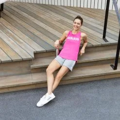 Pantalón Corto Fitness Adidas Mujer Gris -tienda de equipos de fitness pantalon corto fitness adidas mujer gris 1