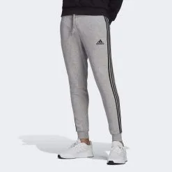 ADIDAS Pantalón Essentials Fleece Fitted 3 Bandas 13 ADIDAS Pantalón Essentials Fleece Fitted 3 Bandas -tienda de equipos de fitness pantalon essentials fleece fitted 3 bandas 5