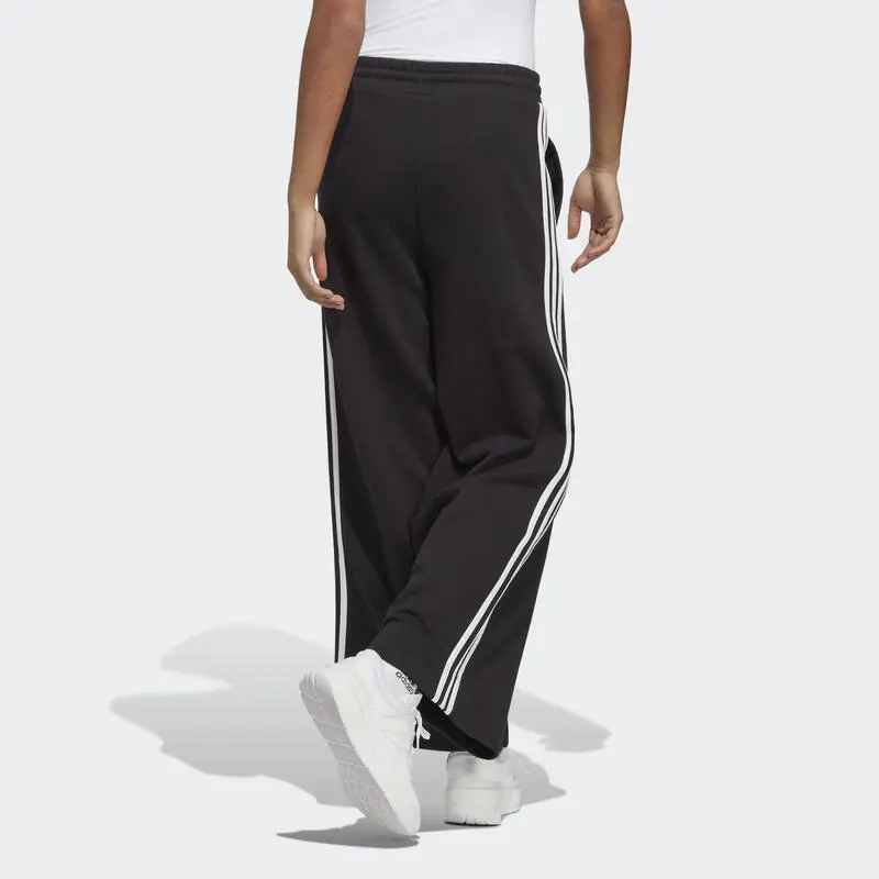 ADIDAS Pantalón Essentials French Terry Wide 3 Bandas 6 ADIDAS Pantalón Essentials French Terry Wide 3 Bandas - Imagen 4