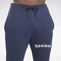 Pantalón Reebok Identity Arch Logo Fleece -tienda de equipos de fitness pantalon reebok identity arch logo fleece 4