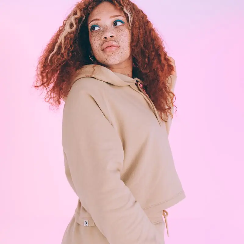 Sudadera Fitness Cropped Con Capucha Mujer Domyos Beige 3 Sudadera Fitness Cropped Con Capucha Mujer Domyos Beige